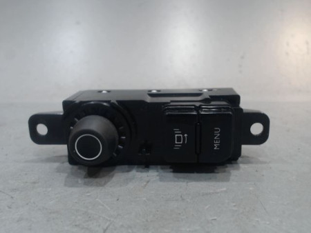 COMMANDE GPS PEUGEOT 208