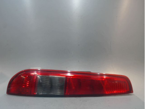 FEU ARRIERE GAUCHE  FORD FOCUS