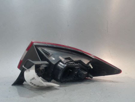 FEU ARRIERE GAUCHE  RENAULT CLIO
