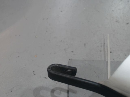 BRAS ESSUIE-GLACE AVANT GAUCHE SUZUKI ALTO