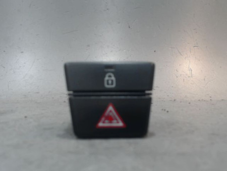 BOUTON DE WARNING HYUNDAI I20