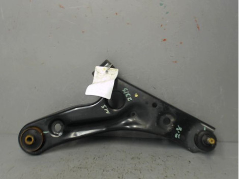 TRIANGLE INFERIEUR AVANT DROIT SUZUKI ALTO