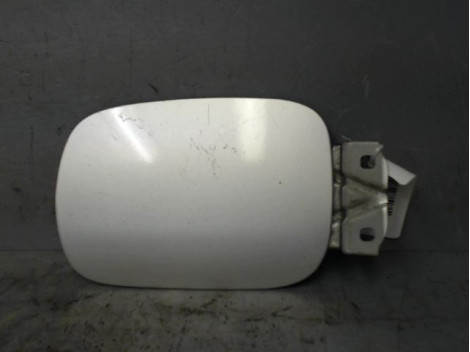 VOLET DE TRAPPE CARBURANT VOLVO S40