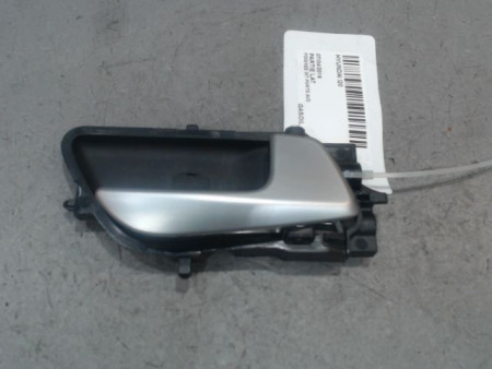 POIGNEE INTERIEURE PORTE AVANT DROIT HYUNDAI I20