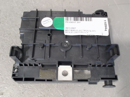 BOITE A FUSIBLES PEUGEOT 207