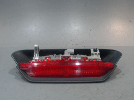 FEUX STOP SUPPLEMENTAIRE TOYOTA YARIS