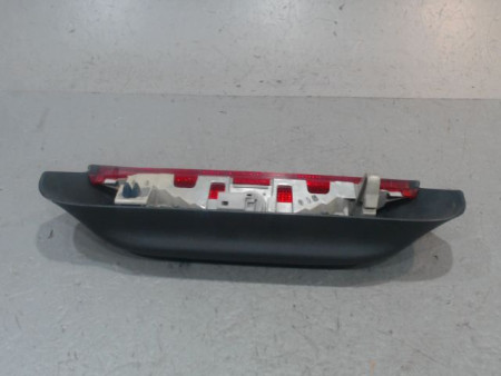 FEUX STOP SUPPLEMENTAIRE TOYOTA YARIS