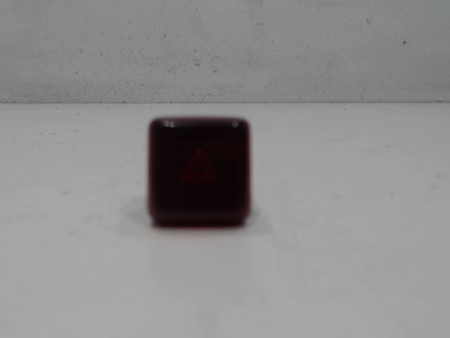 BOUTON DE WARNING CITROEN C3