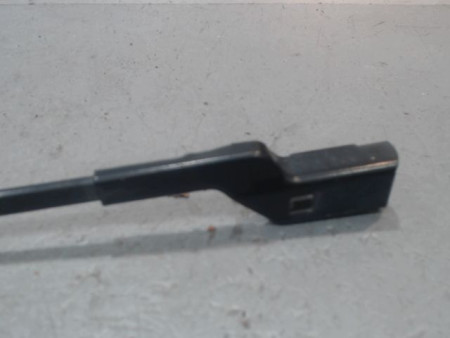 BRAS ESSUIE-GLACE AVANT GAUCHE SKODA ROOMSTER