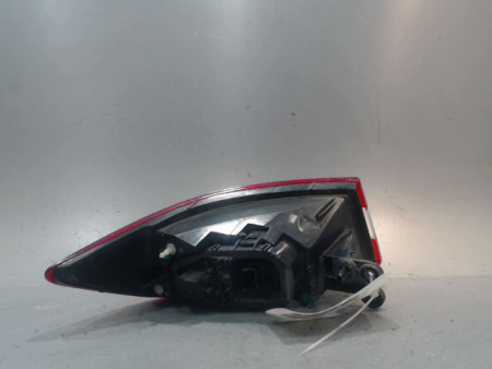 FEU ARRIERE GAUCHE  RENAULT CLIO