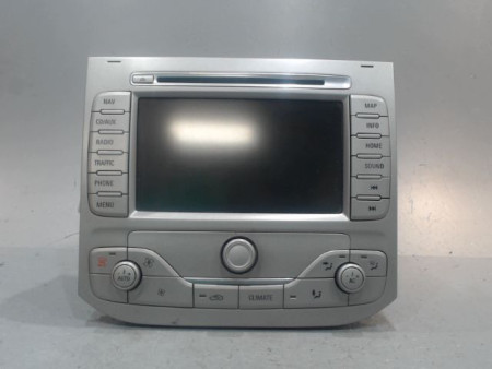 ECRAN GPS FORD KUGA