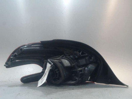 FEU ARRIERE DROIT PEUGEOT 208