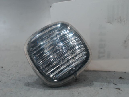 REPETITEUR AILE DROIT SKODA ROOMSTER