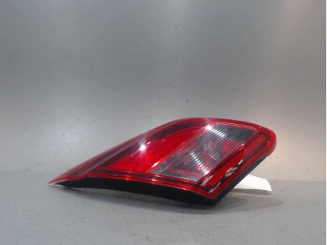 FEU ARRIERE INTERIEUR GAUCHE OPEL CORSA