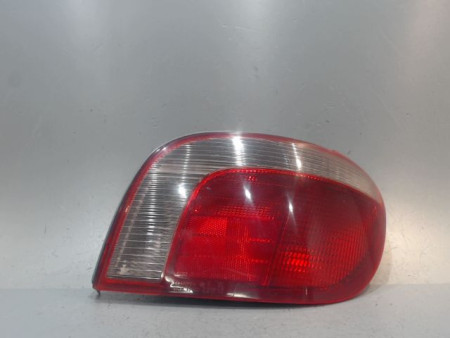 FEU ARRIERE DROIT TOYOTA YARIS