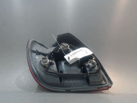 FEU ARRIERE DROIT TOYOTA YARIS