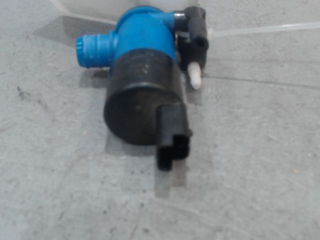 POMPE LAVE-GLACE AVANT DACIA JOGGER