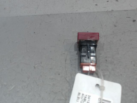 BOUTON DE WARNING CITROEN BERLINGO