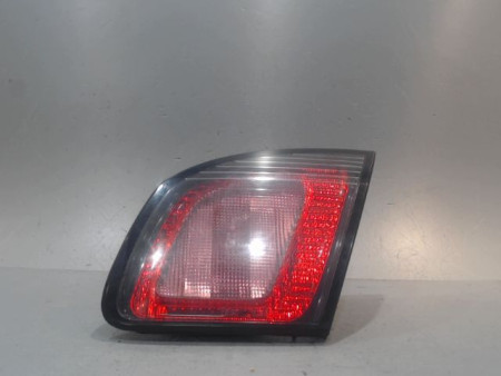 FEU ARRIERE INTERIEUR DROIT NISSAN PRIMERA