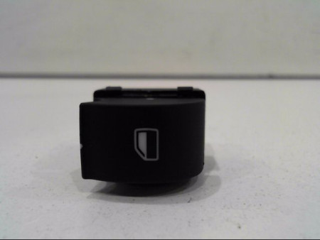 COMMANDE LEVE-GLACE PORTE AVD AUDI A3