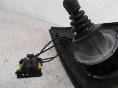 RETROVISEUR EXTERIEUR DROIT PEUGEOT 206