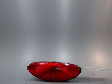 FEU BROUILLARD CENTRAL ARRIERE PEUGEOT 206