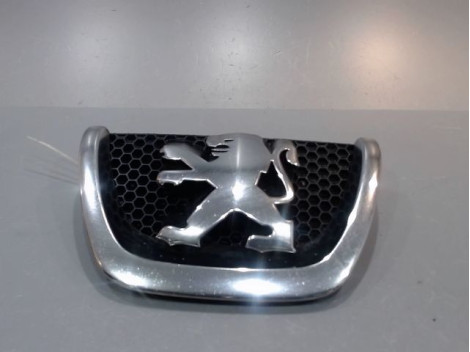 SIGLE CALANDRE PEUGEOT 5008