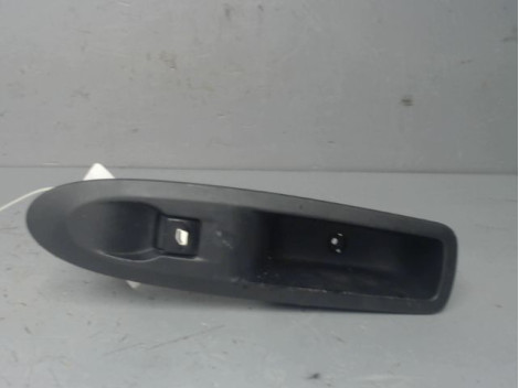 COMMANDE LEVE-GLACE PORTE ARD CITROEN C4