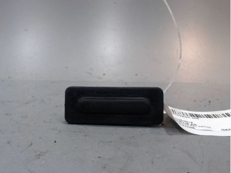POIGNEE EXTERIEURE HAYON PEUGEOT 208