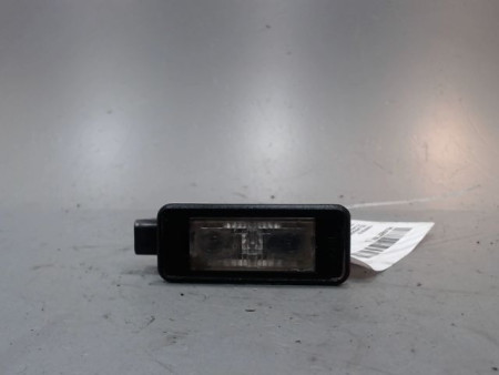 ECLAIREUR PLAQUE DE POLICE DROIT PEUGEOT 208