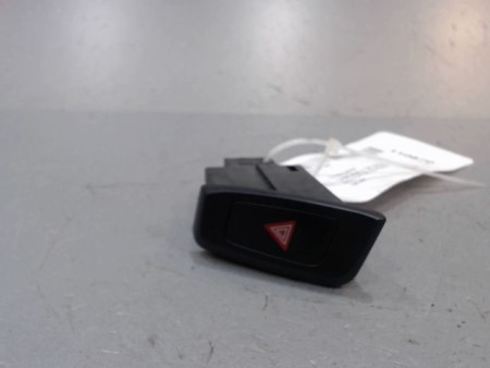 BOUTON DE WARNING AUDI A5