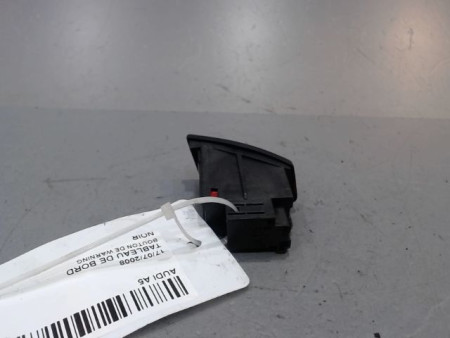 BOUTON DE WARNING AUDI A5