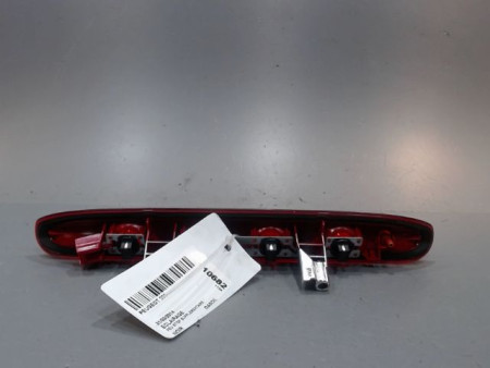 FEUX STOP SUPPLEMENTAIRE PEUGEOT 208