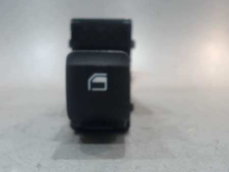 COMMANDE LEVE-GLACE PORTE AVD HYUNDAI I20