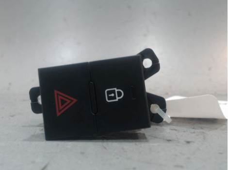 BOUTON DE WARNING HYUNDAI I20