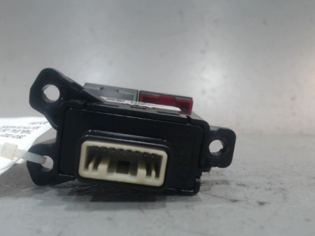BOUTON DE WARNING HYUNDAI I20