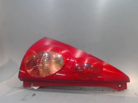 FEU ARRIERE GAUCHE  PEUGEOT 107