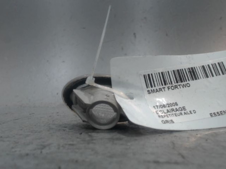 REPETITEUR AILE DROIT SMART FORTWO