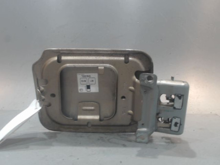 VOLET DE TRAPPE CARBURANT DACIA DUSTER