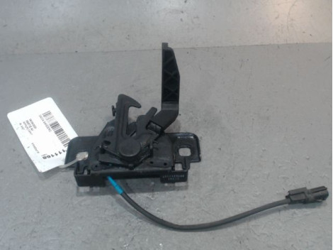 SERRURE CAPOT DACIA SANDERO