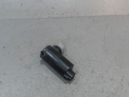 POMPE LAVE-GLACE AVANT TOYOTA AYGO