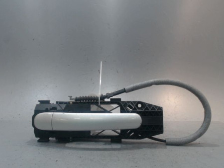 POIGNEE EXTERIEURE PORTE AVANT DROIT SKODA FABIA
