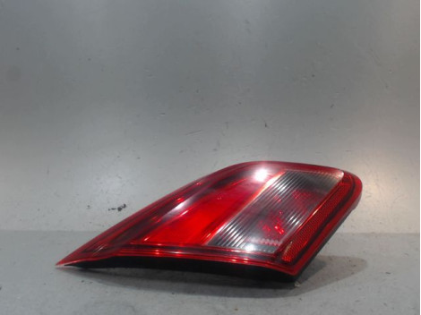 FEU ARRIERE INTERIEUR GAUCHE OPEL CORSA