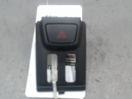 BOUTON DE WARNING FORD FIESTA