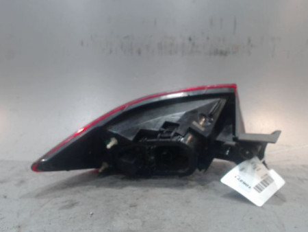 FEU ARRIERE DROIT RENAULT CLIO
