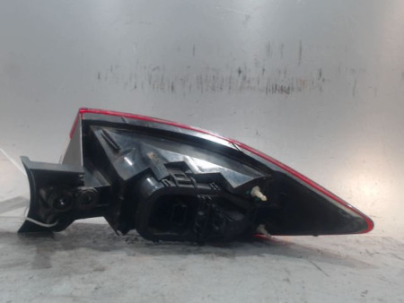 FEU ARRIERE GAUCHE  RENAULT CLIO