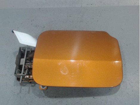 VOLET DE TRAPPE CARBURANT DACIA DUSTER