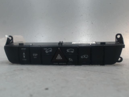 BOUTON DE WARNING MERCEDES CLASSE ML