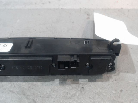 BOUTON DE WARNING MERCEDES CLASSE ML