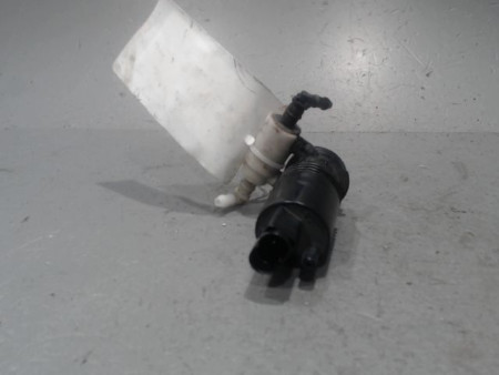 POMPE LAVE-GLACE AVANT MERCEDES CLASSE ML